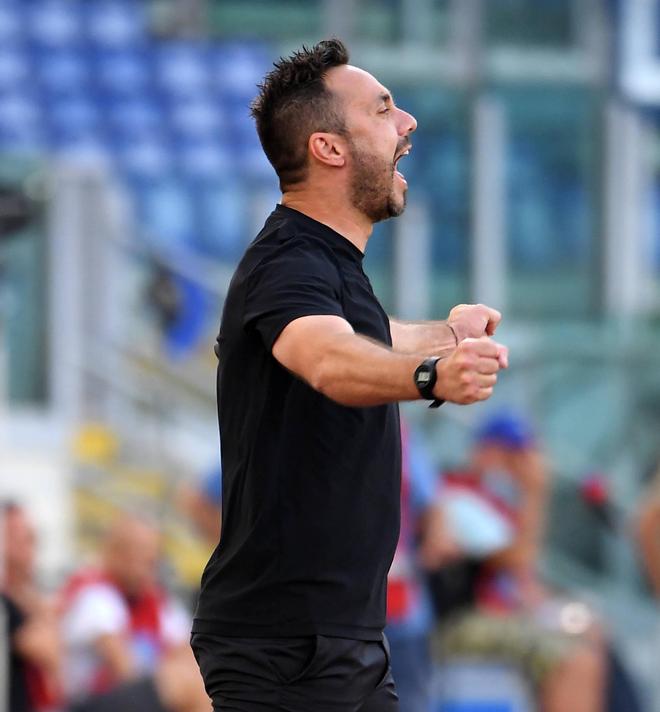 冲刺阶段体能课后；利物浦完成体检备战亚冠；话题不断；资深球员宣示担当 