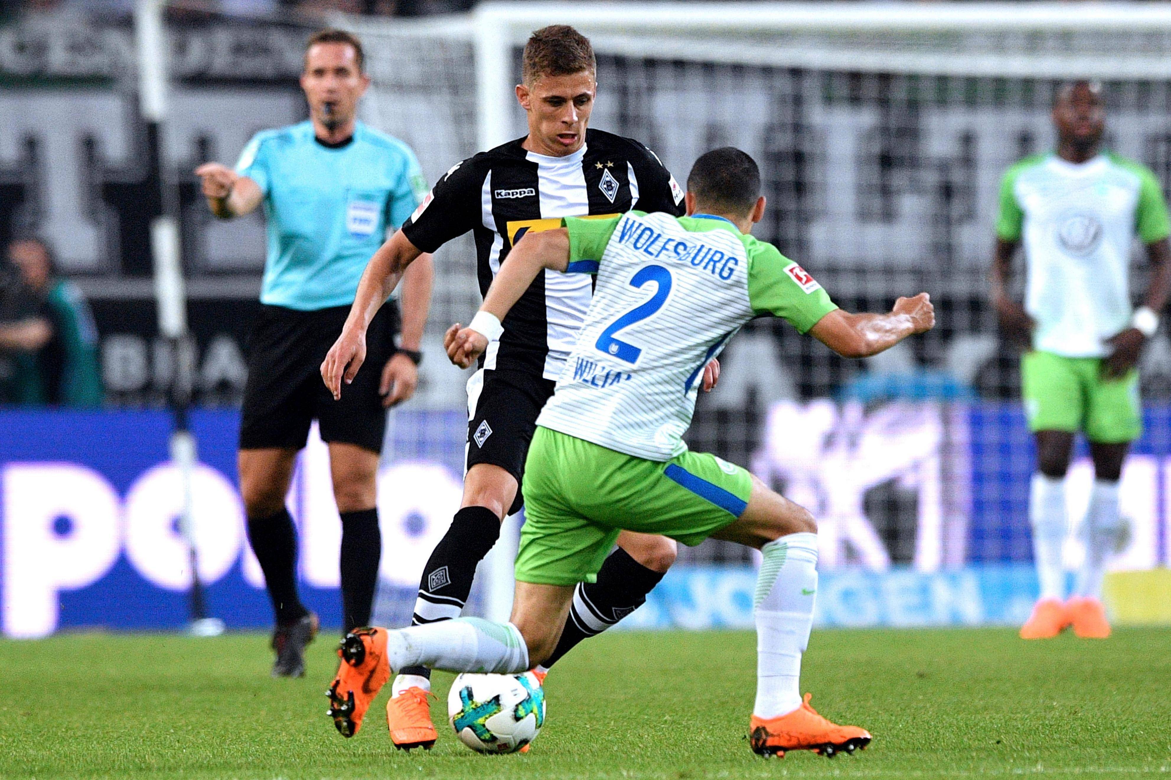 门兴格拉德巴赫赛后防线松动，志在社区盾名次提升，气氛紧张，训练强度明显提升的简单介绍