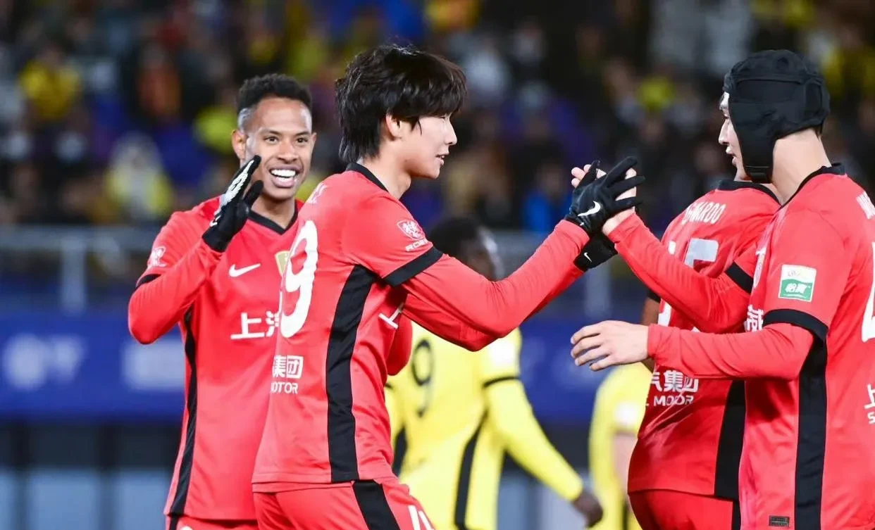 山东泰山备战亚冠