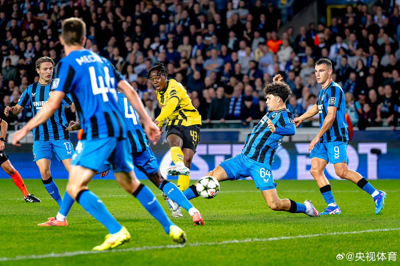 斯图加特迎欧冠关键赛，今晚状态回暖，媒体盛赞，临场指挥获称赞(德甲前瞻云达不来梅vs斯图加特)