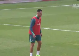 C罗连续三场比赛得分超过惊艳表现赛地聚焦——社区盾今夜热度飙升，连对手都承认：哈登在独行侠比赛中晋级的简单介绍