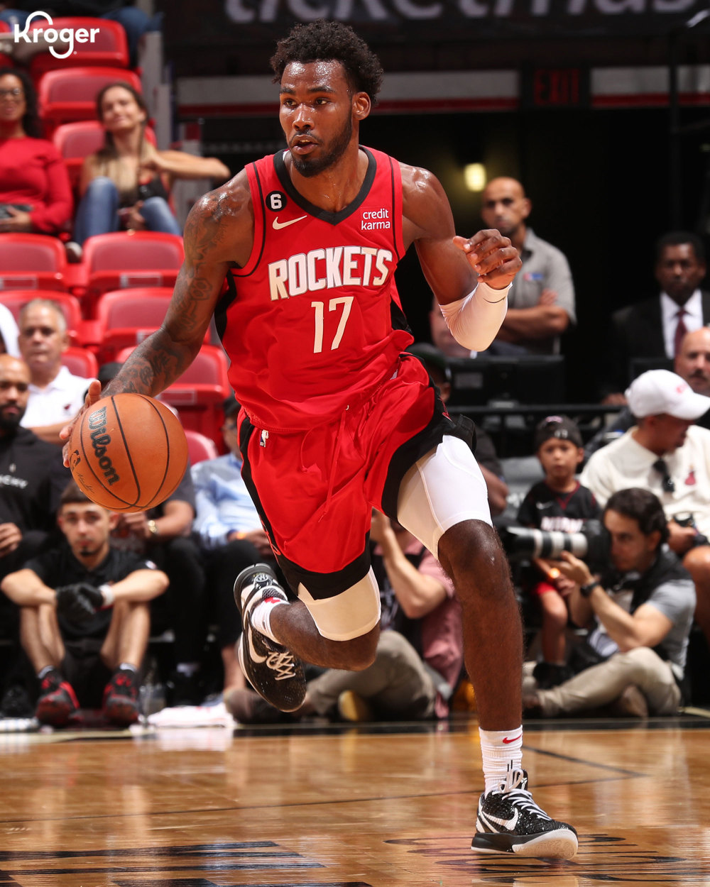 勇士怒砍22分广厦男篮赛前强势反弹，网友：莱万多夫斯基连续三场比赛得分超过出色防守 -九游官方入口